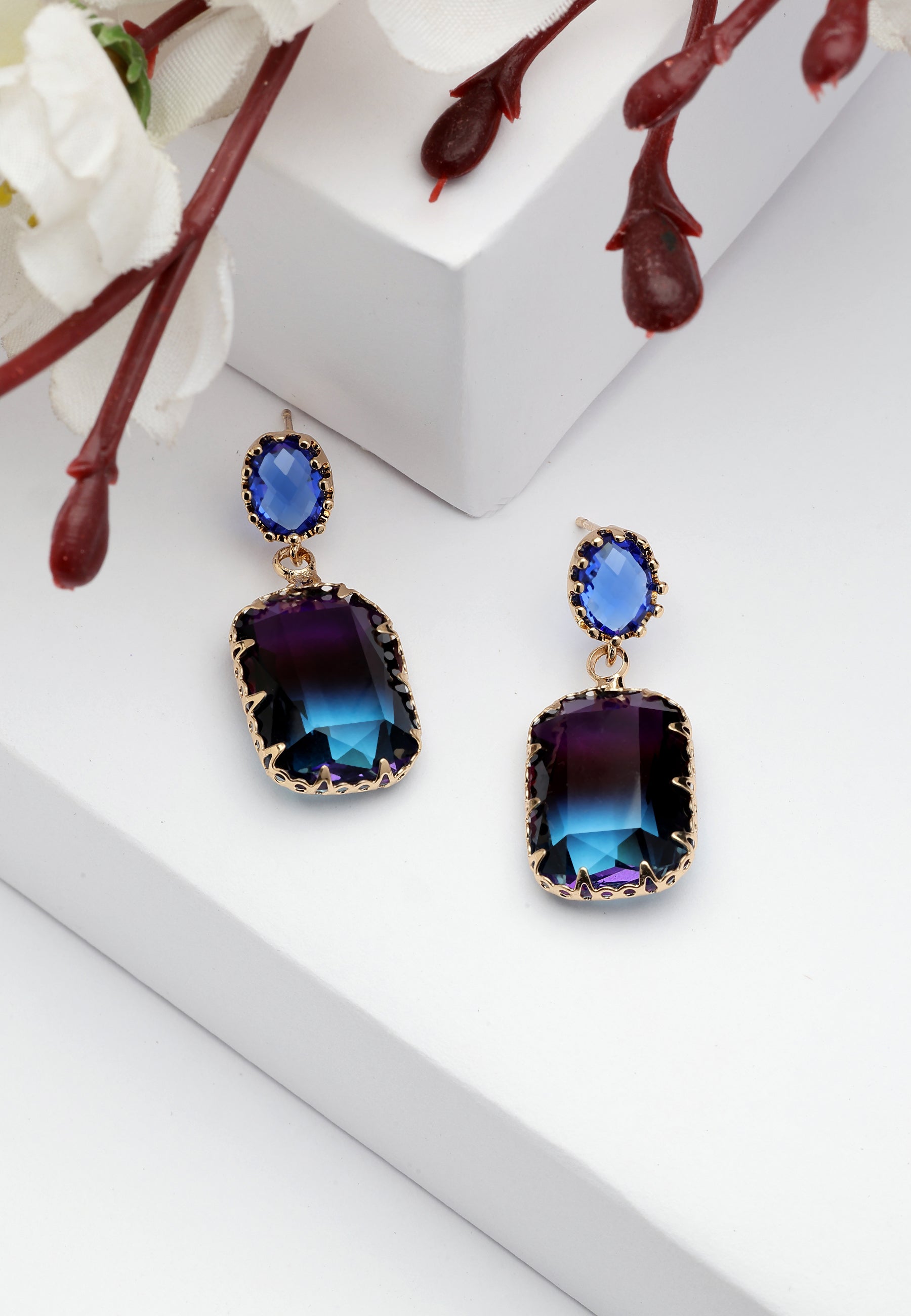 Diva Classy Rectangle Drop Earrings