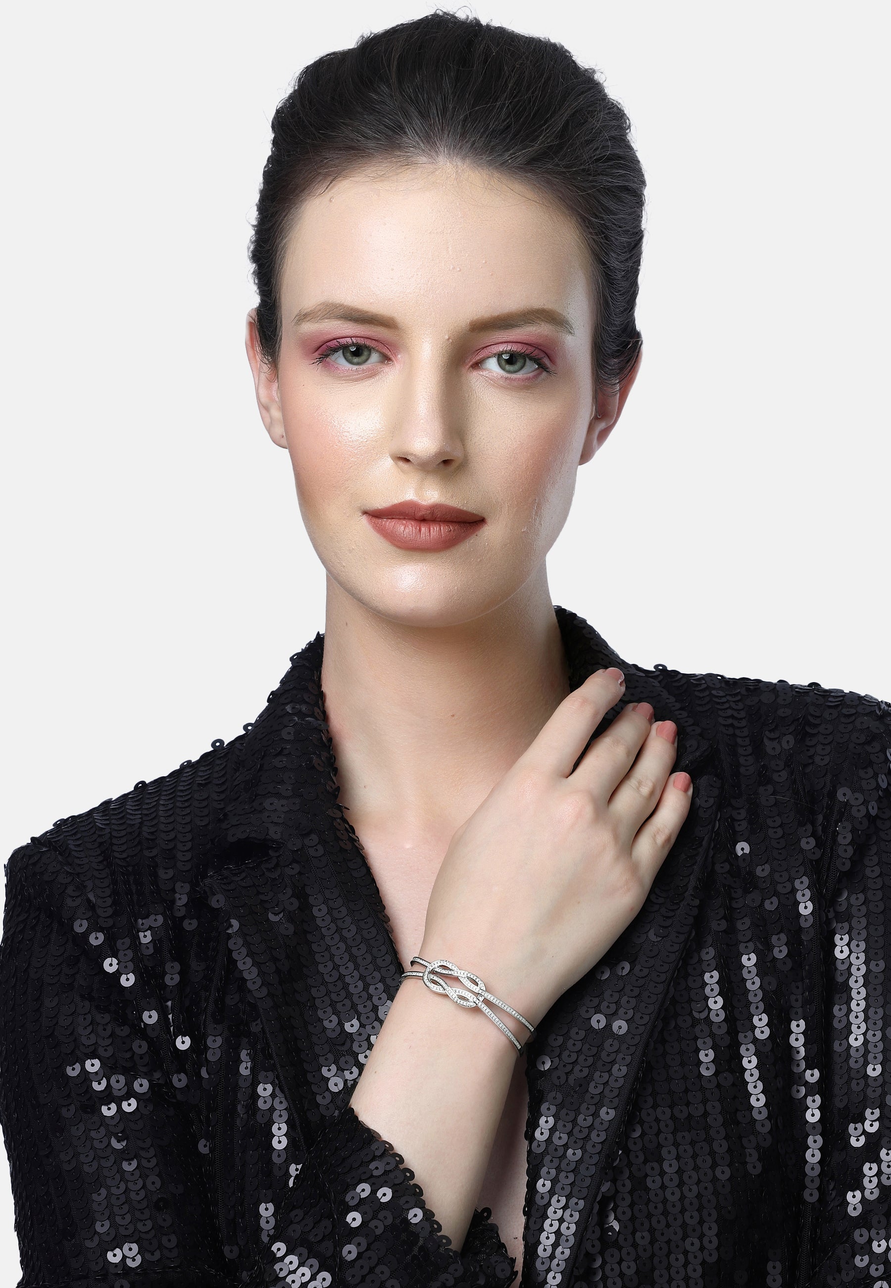 Diva Delicate Contemporary Bracelet