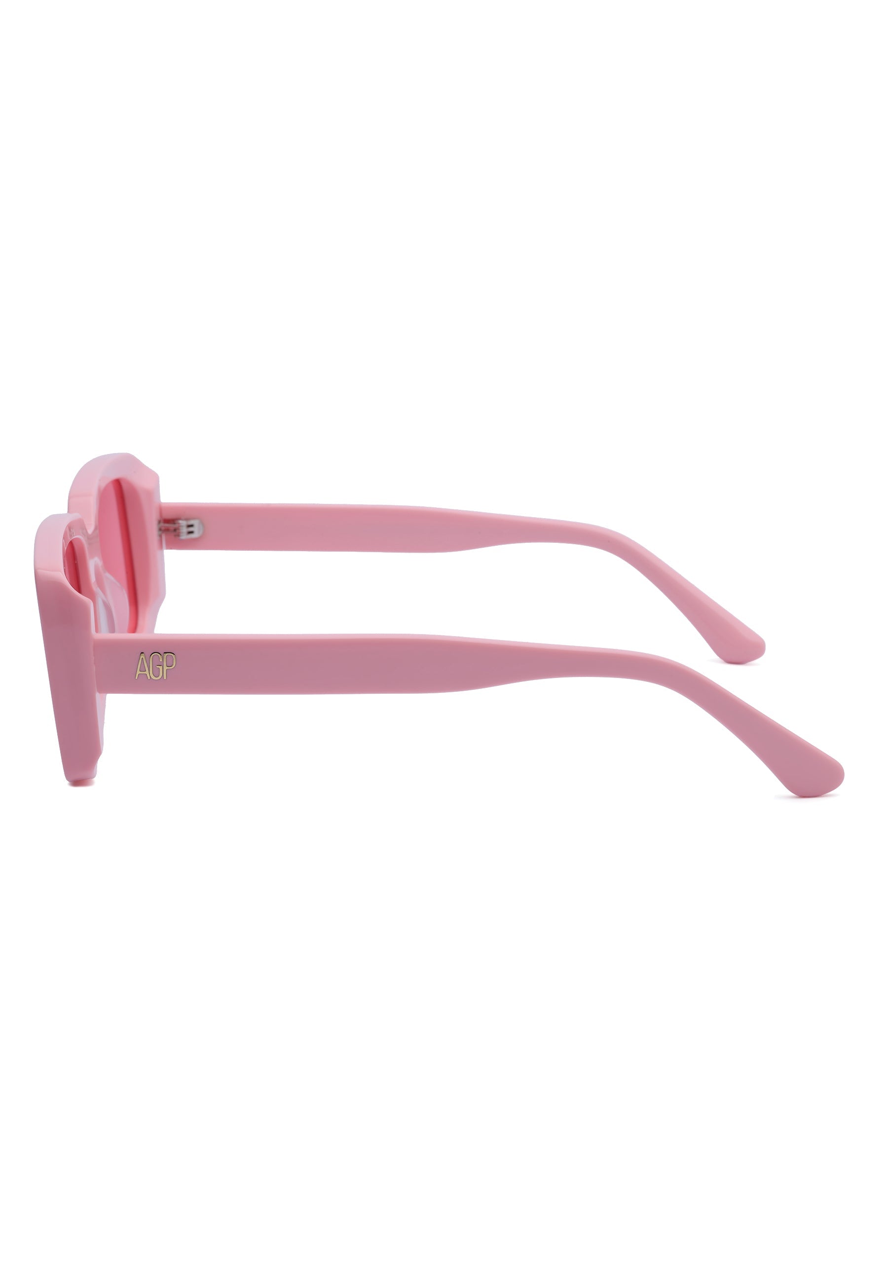 Retro-Inspired Bold Rectangle Sunglasses